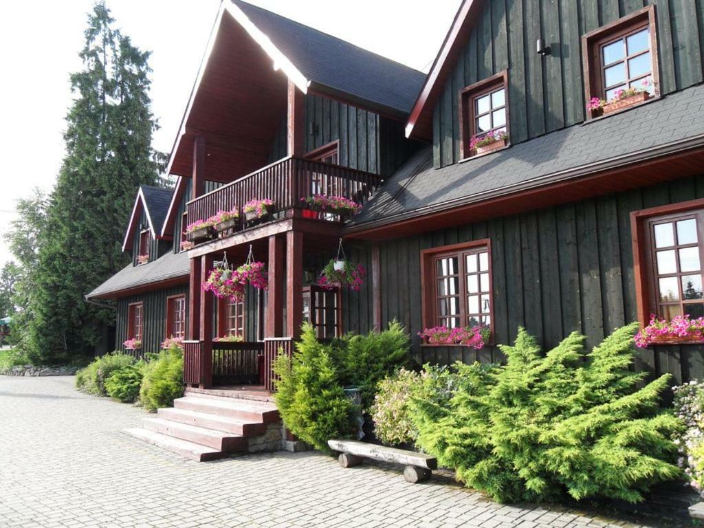 Gosciniec Pod Smrekami Bed & Breakfast Czorsztyn Bagian luar foto