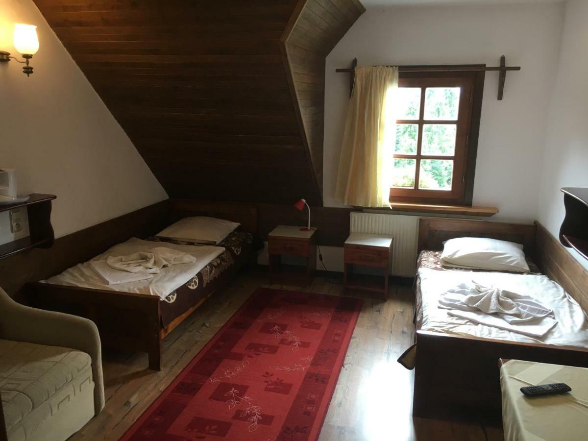 Gosciniec Pod Smrekami Bed & Breakfast Czorsztyn Bagian luar foto