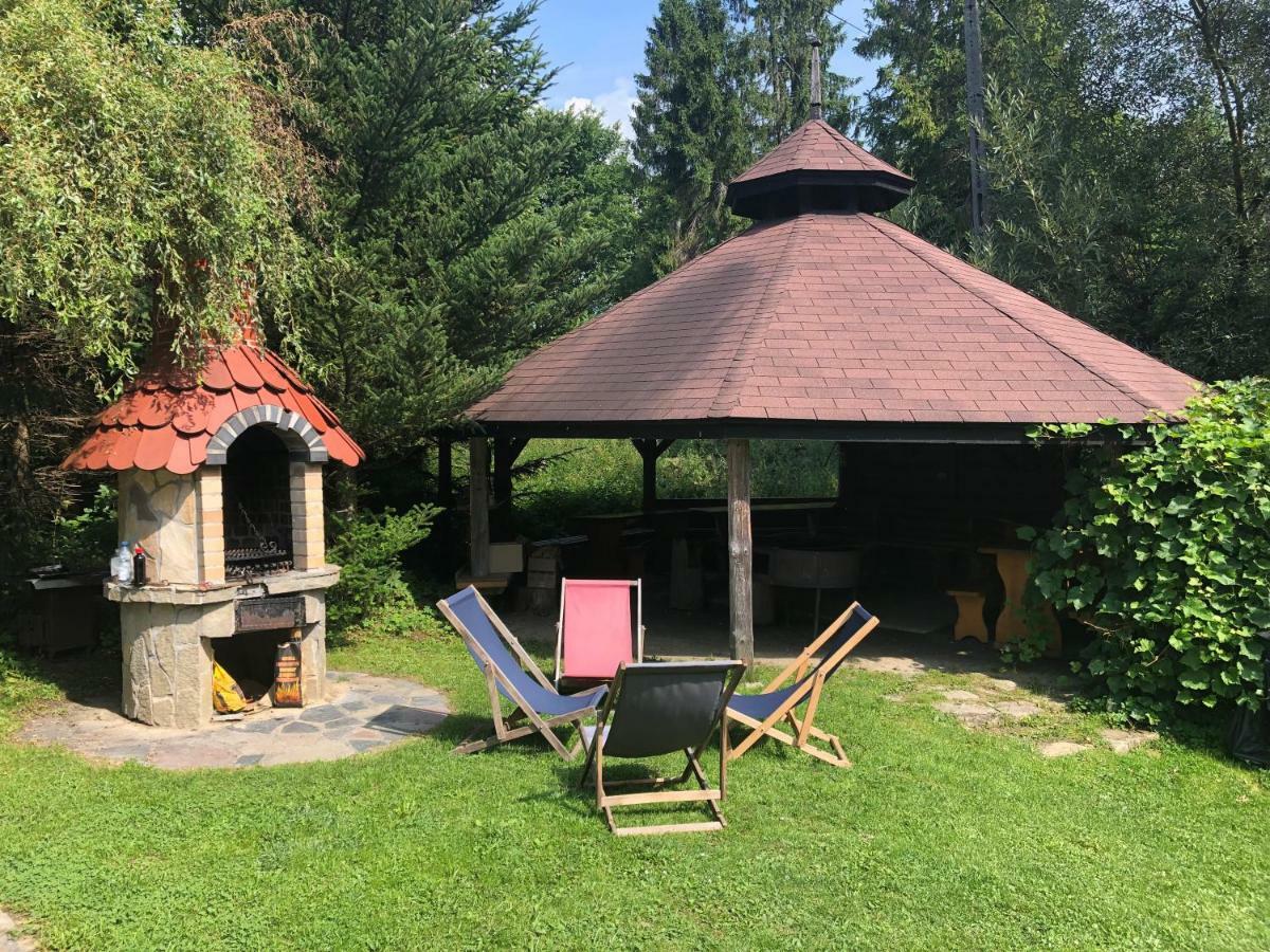 Gosciniec Pod Smrekami Bed & Breakfast Czorsztyn Bagian luar foto