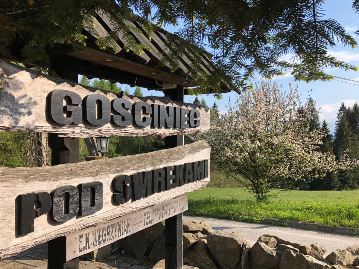 Gosciniec Pod Smrekami Bed & Breakfast Czorsztyn Bagian luar foto